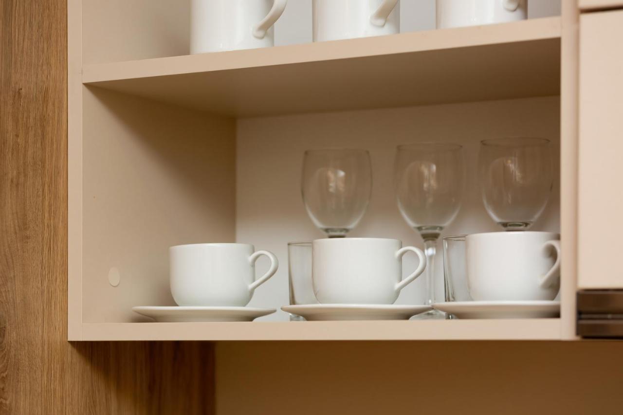 Wolska Residence Apartments With Parking By Noclegi Renters ワルシャワ エクステリア 写真